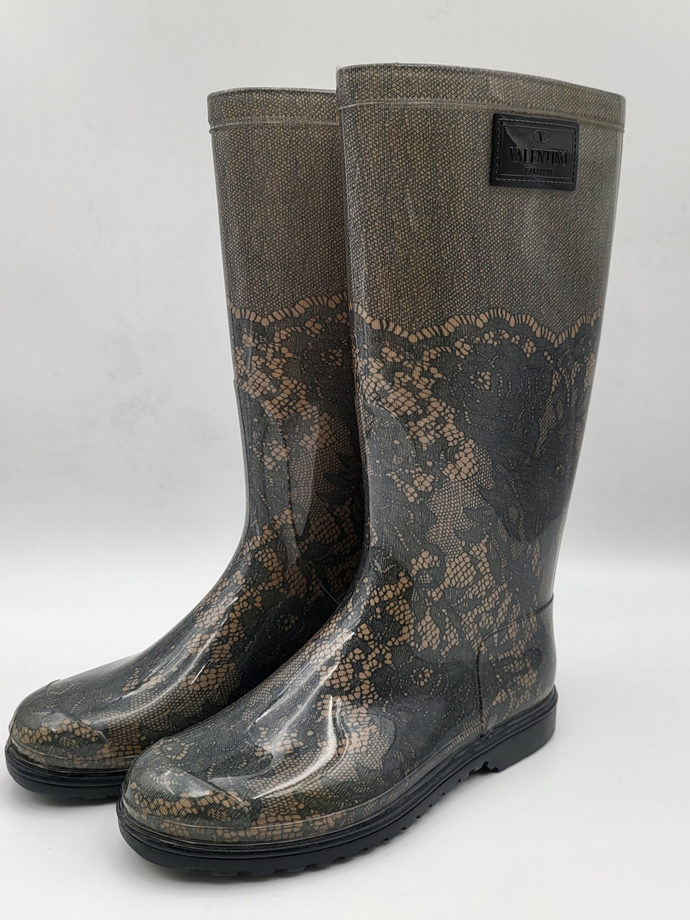Valentino Garavani Women's Black Lace-Print Rain Boots..size 37